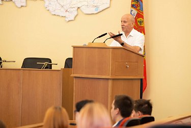 Первые шаги в мир законотворчества